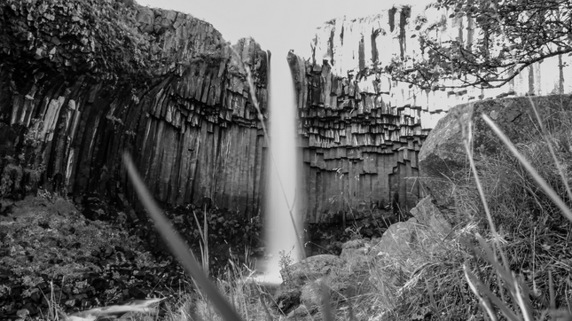 Black Waterfall - Long Expo