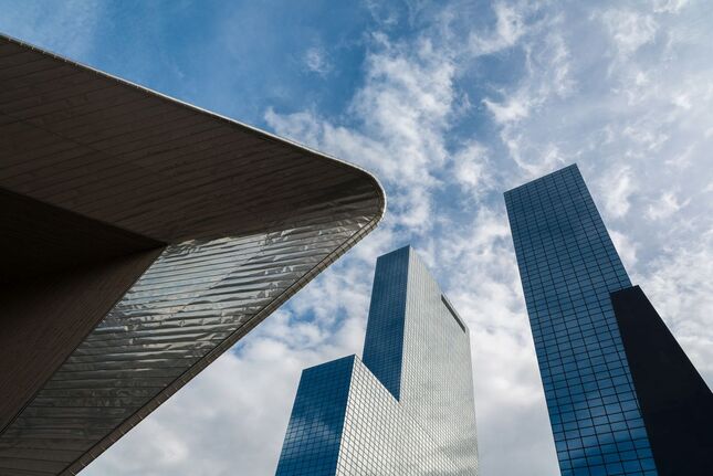 Rotterdam v abstrakcii