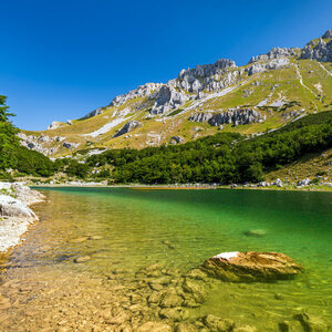Škrčko jezero