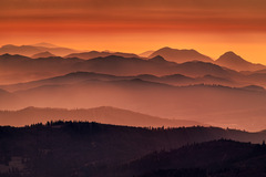 Pohľad z Veľkej Rače na Považie