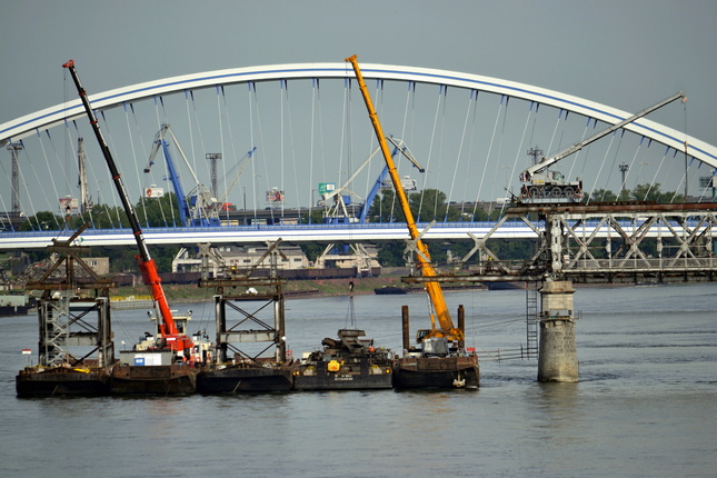demolacia stareho mosta