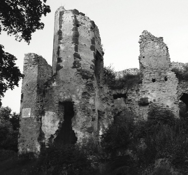 Ruiny-spomienka na zašlú minulos