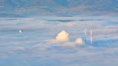 ... mesto pod hmlou  ...