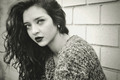 B&W