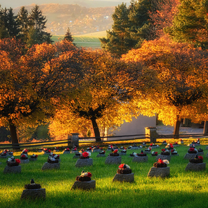 jeseň na cintoríne