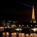 nočný paríž