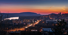 Karlova Ves za súmraku