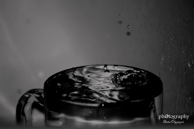 voda v pohári