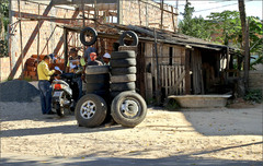 Conti tires schop