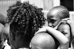 deti Afriky ,na rovníkovom slnku
