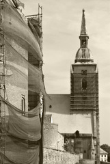 Opravy v plnom prude