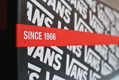 Vans - krabica na topánky