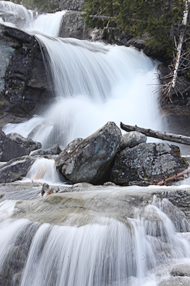 Vodopad vo Vysokych Tatrach