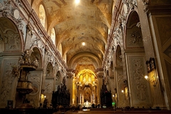 Interier Baziliky sv. Cyrila a M