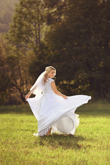 Víla v bielych šatách