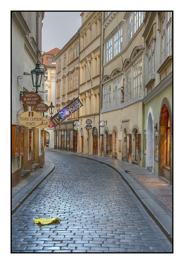 ulička mesta pražského
