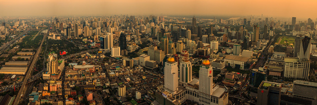 Zapad slnka nad Bangkokom