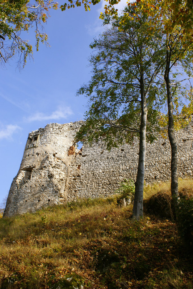 Jesenný hrad
