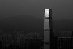 "Veža zapadajúceho slnka"