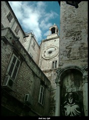 SPLIT    1