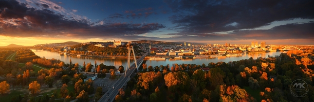 Bratislava v zlatej hodinke