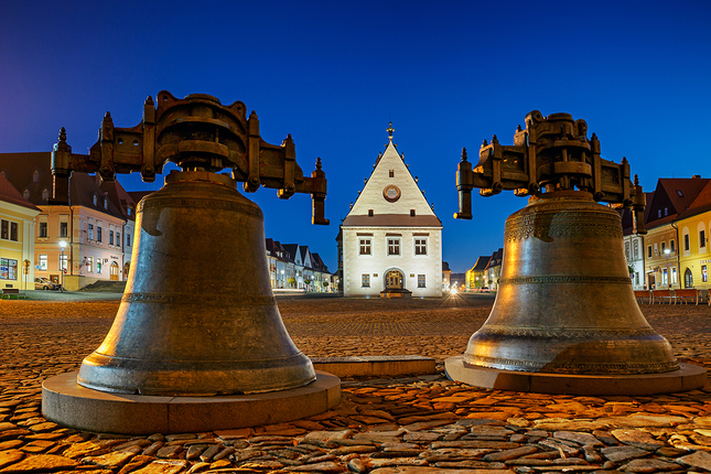 Radnica  a zvony v Bradejove
