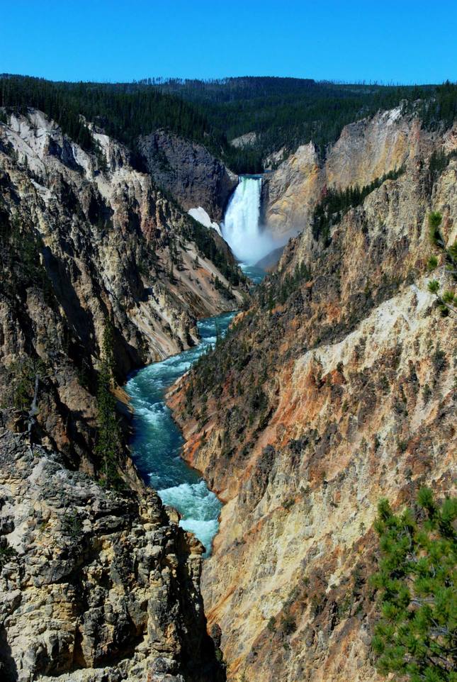 Vodopad v Yellowstone