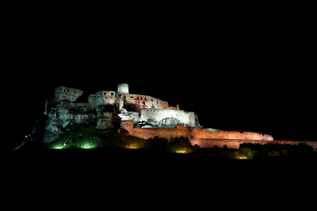 Nocny spissky hrad