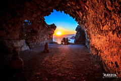 Západ slnka z hradu Monolithos