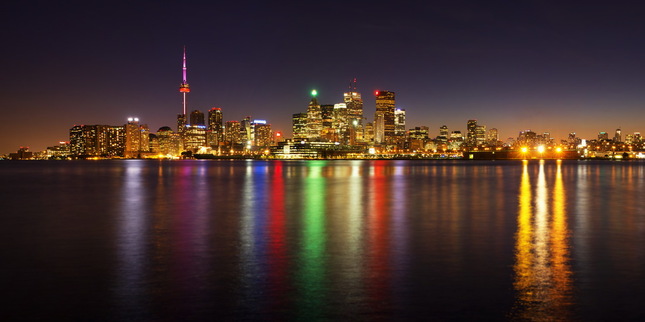 Nočná panoráma Toronto