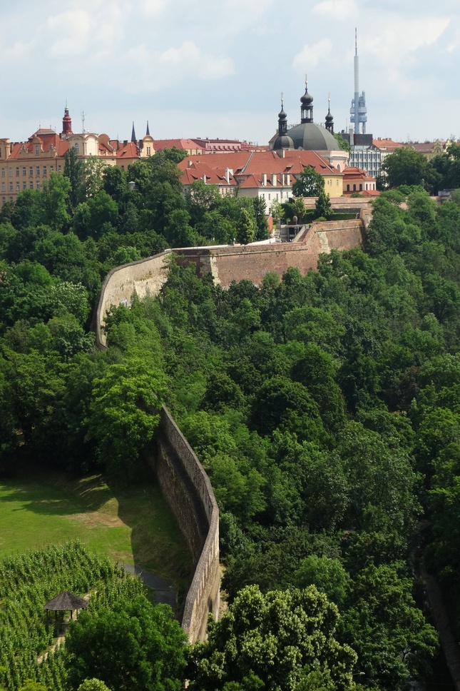 Pražské hradby