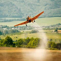 Práškovacie lietadlo