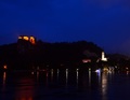 Hrad Bled v noci