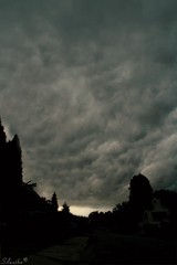 Iba taký obyčajný koniec sveta .