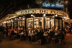 Príbehy parížskych kaviarní III.