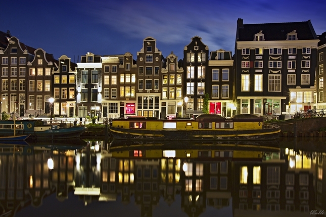 Nočný Amsterdam