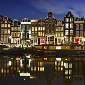 Nočný Amsterdam