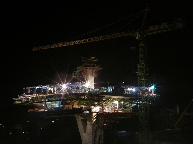 Diaľnica