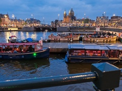 Amsterdam  - pri hl. stanici