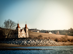 kostolik na rohu