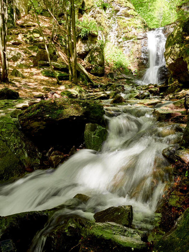 Starohutský vodopád