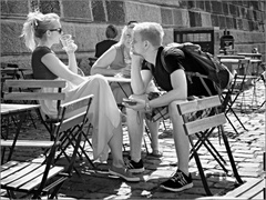 rodinná rada zasadla