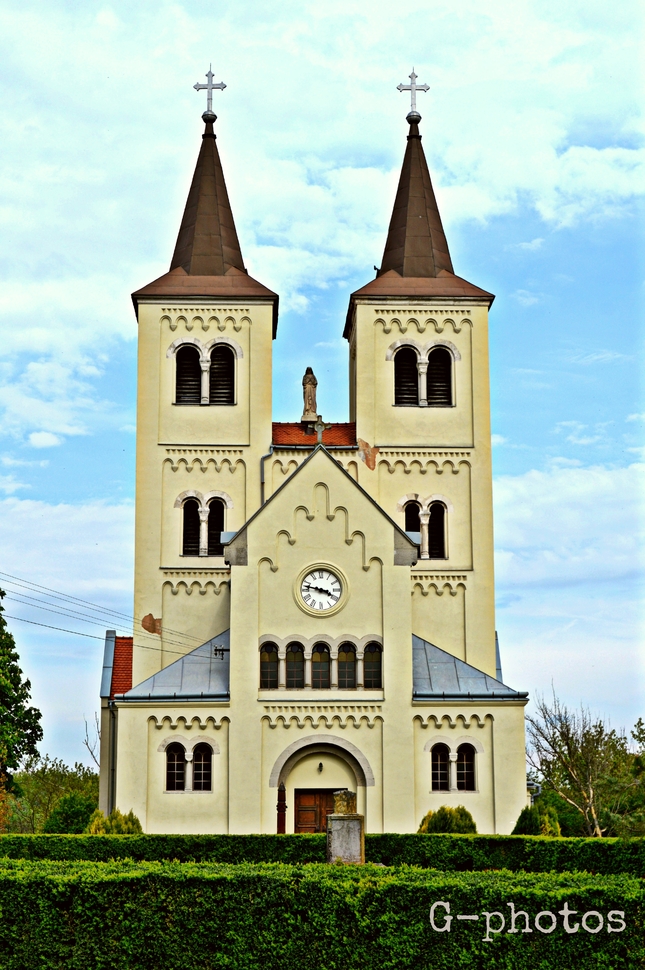 Románsky kostol