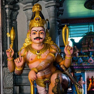 inside the Hindu temple