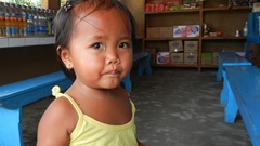 děvčátko z Bali