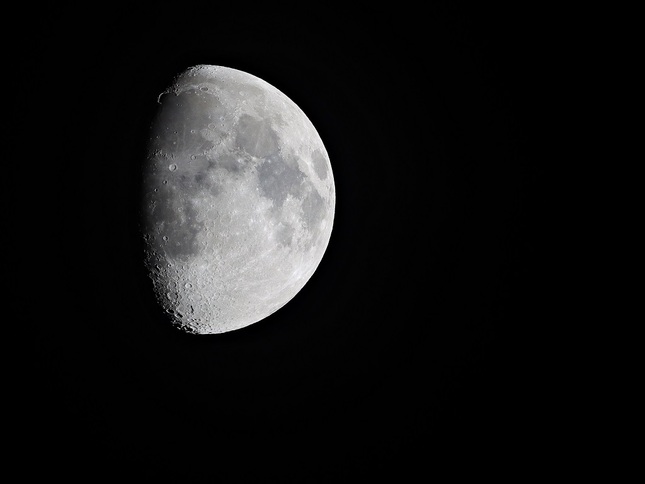 moon 2022.06.10 21:41