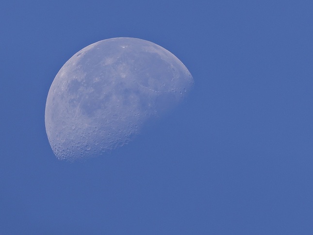 moon 2024.09.23 8:27