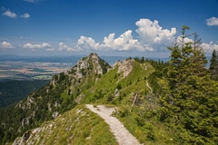 Chodníkom na Ostrú