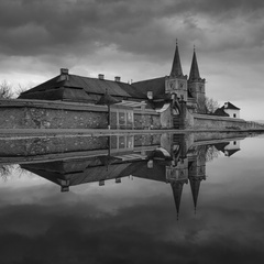 Zrkadlová dimenzia