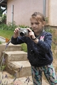 Mladá fotografka